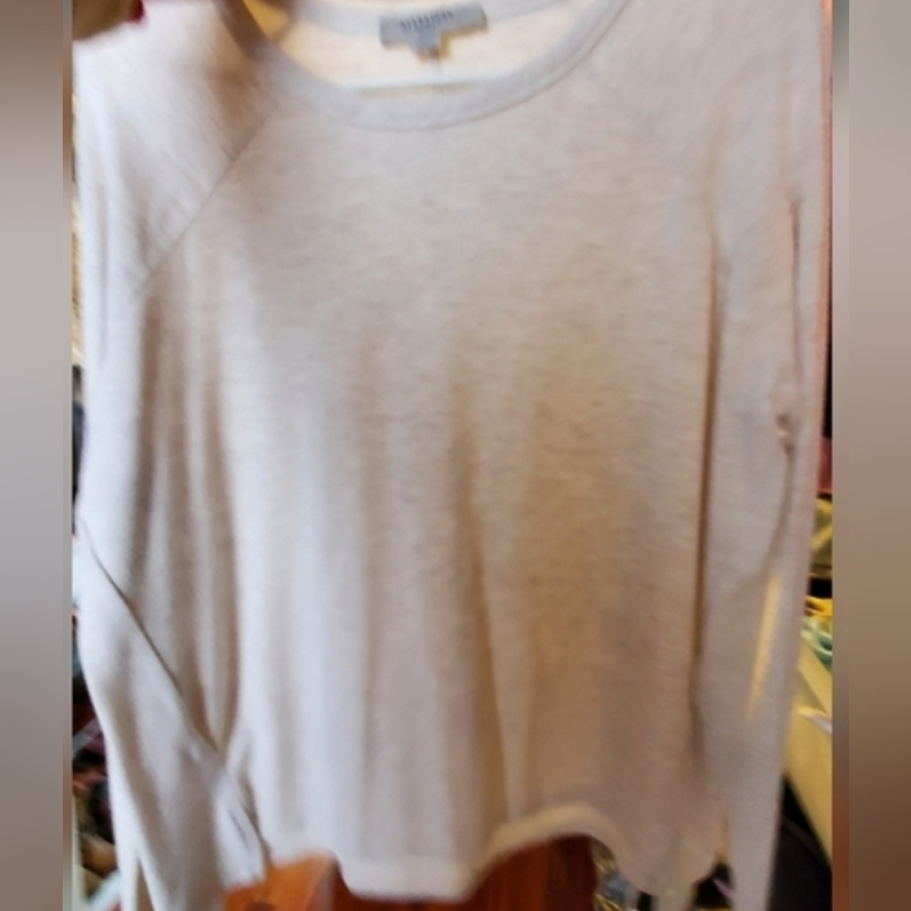 Fine cream Heather top. Warm + oversized for comfort